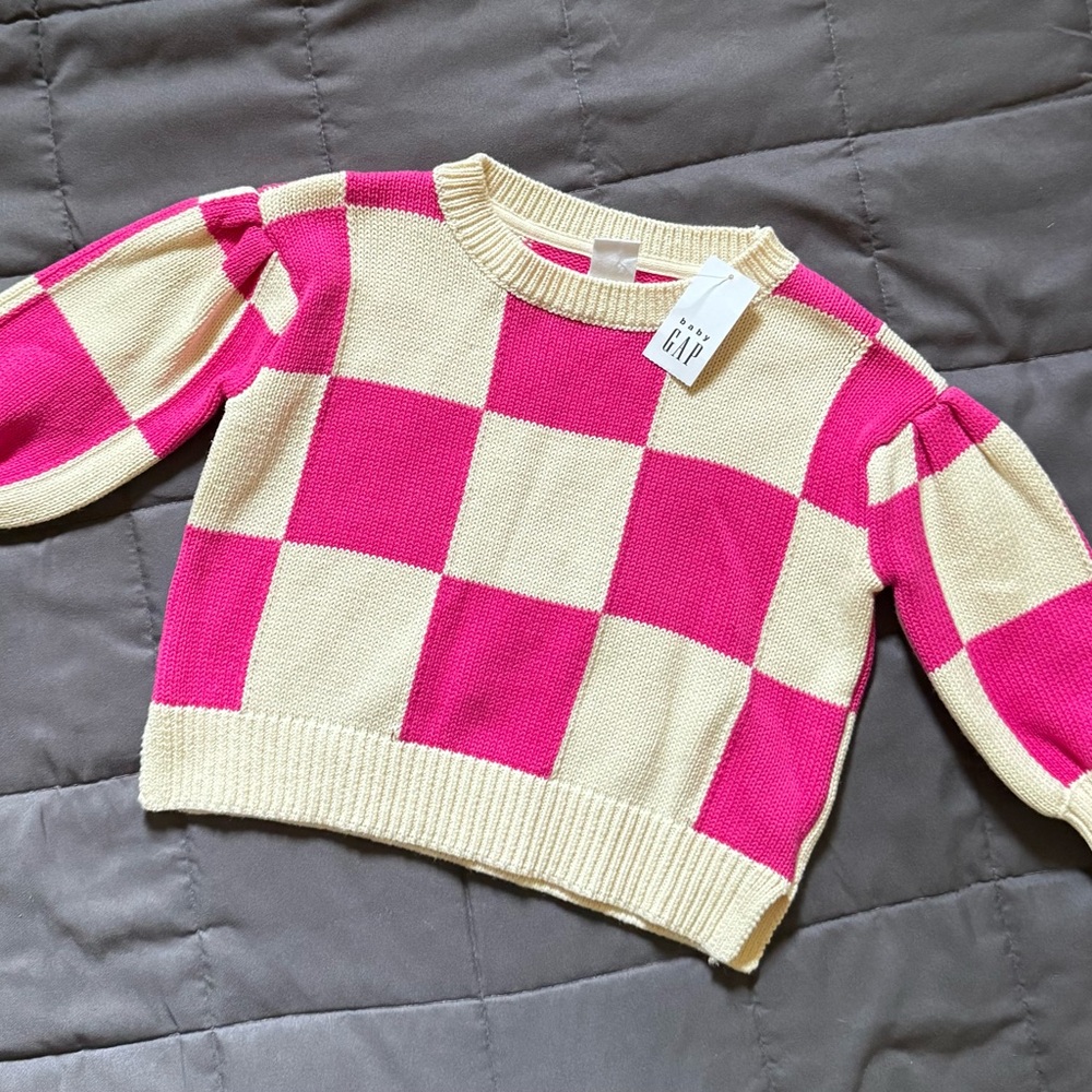New GAP Baby girl sweater, 12-18 months